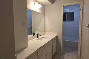 1918 Crystal Springs Dr, Houston, TX 77339 - Photo 10