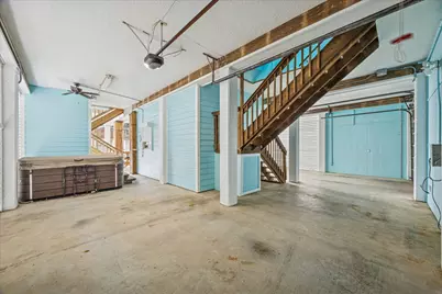 1815 Tiki Drive, Tiki Island, TX 77554 - Photo 28