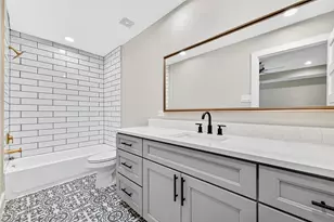 813 Avenue J Pl, Conroe, TX 77301 - Photo 18