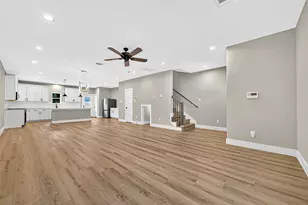 813 Avenue J Pl, Conroe, TX 77301 - Photo 4