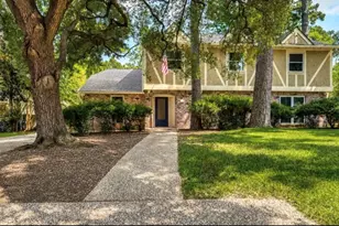 10818 Elmdale Dr, Houston, TX 77070 - Photo 2