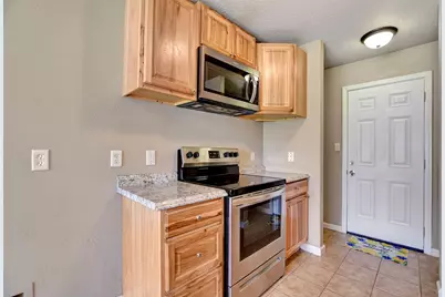 10731 Royal Terrell Drive, Conroe, TX 77303 - Photo 14