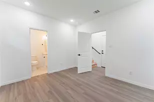 5105 Mallow St, Houston, TX 77033 - Photo 26