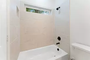 5105 Mallow St, Houston, TX 77033 - Photo 24