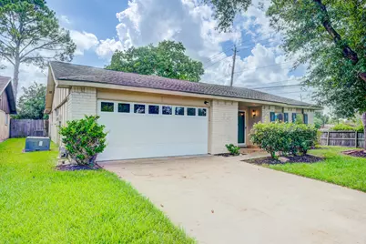 3023 Quail Valley East Drive, Missouri City, TX 77489 - Photo 2