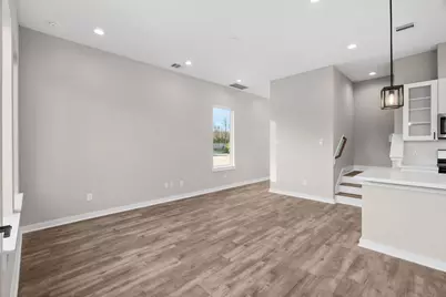 5915 Wheatley Hollow Lane, Houston, TX 77091 - Photo 10