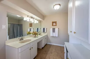 6030 Gallant Forest Dr, Houston, TX 77088 - Photo 22