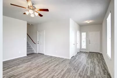2839 Silver Tree, Houston, TX 77014 - Photo 10