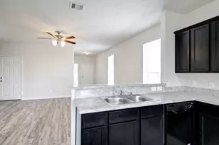2839 Silver Tree, Houston, TX 77014 - Photo 4