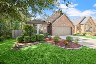 110 Logan Pass Ct, Montgomery, TX 77316 - Photo 1