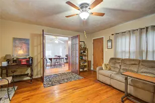3514 Commerce St, Damon, TX 77430 - Photo 4