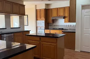 6714 Portuguese Bend Dr, Missouri City, TX 77459 - Photo 4