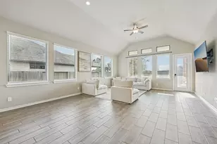 4734 Franklin Way, Iowa Colony, TX 77583 - Photo 4