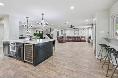 18611 Point Lookout Drive, Nassau Bay, TX 77058 - Photo 16