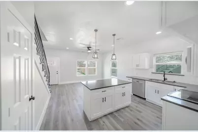 6918 Tommye Street #B, Houston, TX 77028 - Photo 6