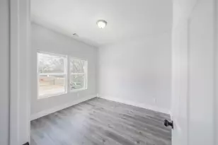6918 Tommye St, Houston, TX 77028 - Photo 8