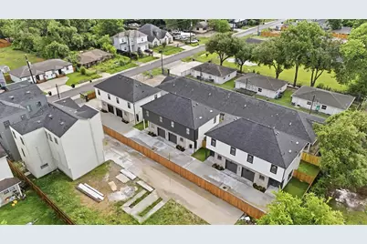 5034 Mallow Street, Houston, TX 77033 - Photo 18