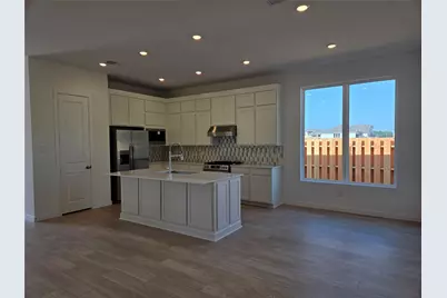 2214 Vargas Street, Montgomery, TX 77316 - Photo 2