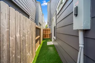 5229 Hillman St, Houston, TX 77023 - Photo 34