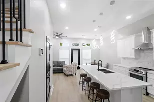 1017 Calvin Ave, Houston, TX 77088 - Photo 4