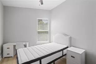 1017 Calvin Ave, Houston, TX 77088 - Photo 18
