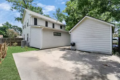 901 N Jones Street, Baytown, TX 77520 - Photo 32