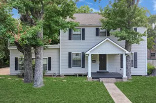 901 N Jones St, Baytown, TX 77520 - Photo 1