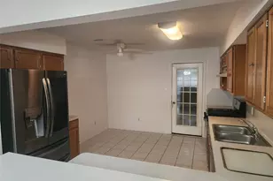 8239 Viny Ridge Dr, Houston, TX 77083 - Photo 6