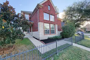 7243 Crimson Sky Dr, Houston, TX 77083 - Photo 2