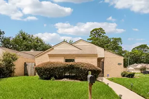 17231 Meadow Butte Dr, Houston, TX 77090 - Photo 2