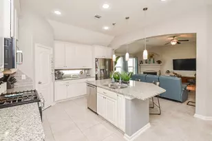 3006 Hartford Trail Ln, Dickinson, TX 77539 - Photo 8