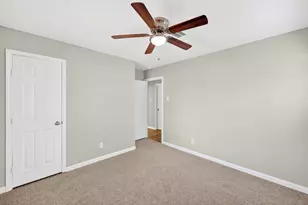 7726 Claiborne St, Houston, TX 77016 - Photo 14