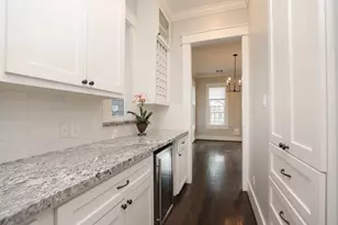 907 E 25th St, Houston, TX 77009 - Photo 6