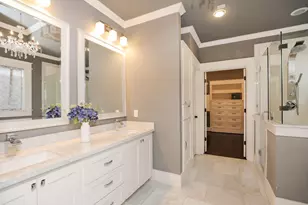 907 E 25th St, Houston, TX 77009 - Photo 18