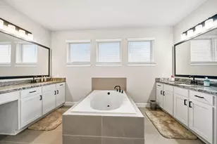 702 Hooks Trl, League City, TX 77573 - Photo 16