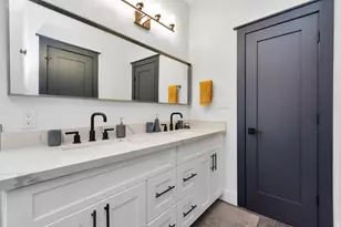 4209 New Orleans St, Houston, TX 77020 - Photo 40