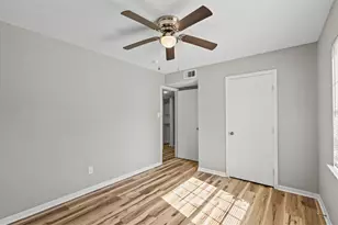 1927 Ave M 1/2, Galveston, TX 77550 - Photo 12
