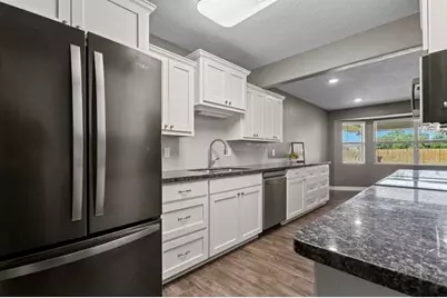 626 Suncrest, Orange, TX 77630 - Photo 8