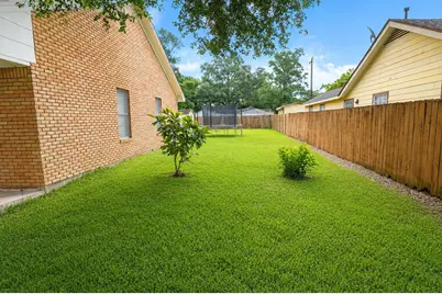 1211 Alamo Street, Rosenberg, TX 77471 - Photo 8