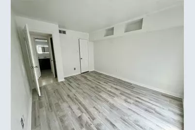 2830 S Bartell Drive #9, Houston, TX 77054 - Photo 8