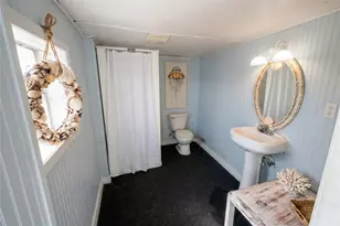 959 S East Rd, Crystal Beach, TX 77650 - Photo 20