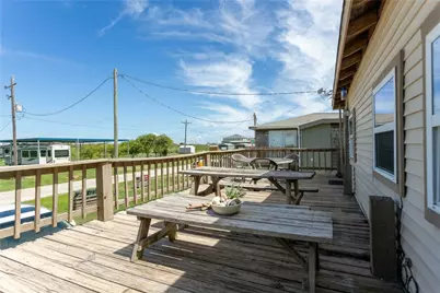 959 S East Road, Crystal Beach, TX 77650 - Photo 4
