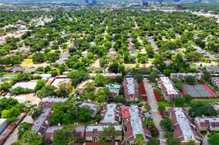 2800 Jeanetta St, Houston, TX 77063 - Photo 32