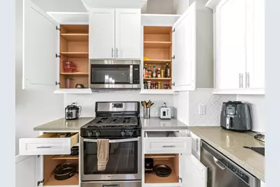 240 Julia Street #A, Houston, TX 77022 - Photo 22