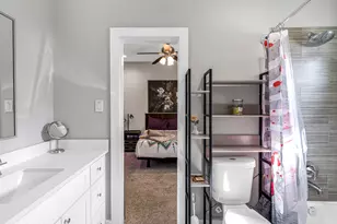 240 Julia St, Houston, TX 77022 - Photo 42