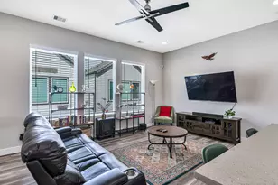 240 Julia St, Houston, TX 77022 - Photo 14