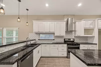 920 Kellogg Street, Houston, TX 77012 - Photo 2