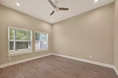 920 Kellogg Street, Houston, TX 77012 - Photo 20