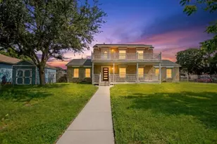 104 12th Ave N, Texas City, TX 77590 - Photo 1