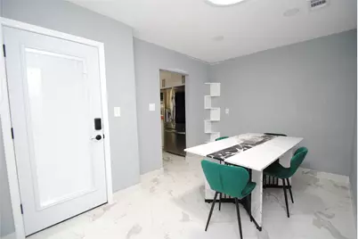 104 12th Avenue N, Texas City, TX 77590 - Photo 12